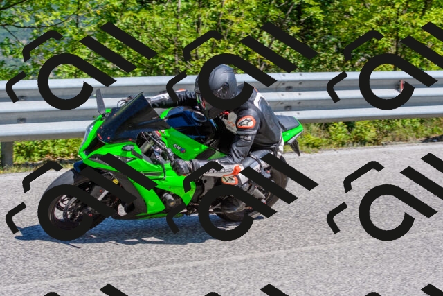 202508311147-R01_3496_r01_