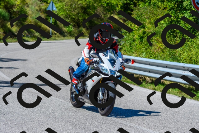 202508311215-R01_3863_r01_