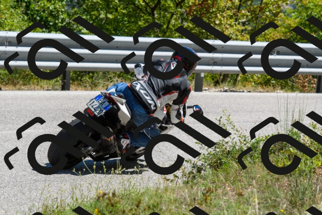 202508311215-R01_3866_r01_