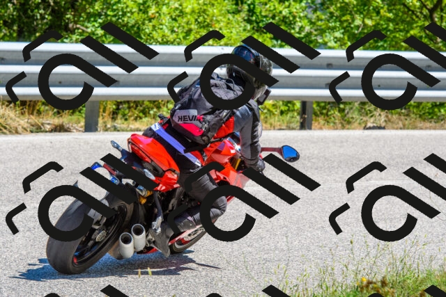 202508311221-R01_3977_r01_