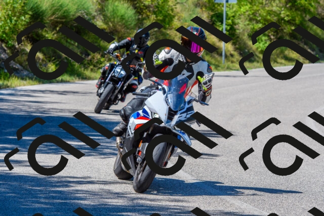 202508311244-R01_4305_r01_