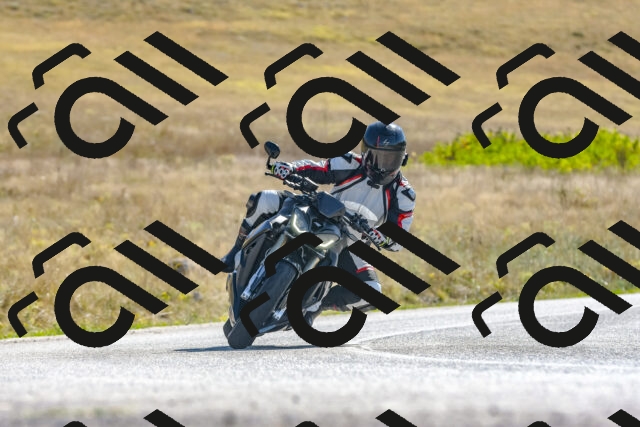 20250831101100_-R028571_r2