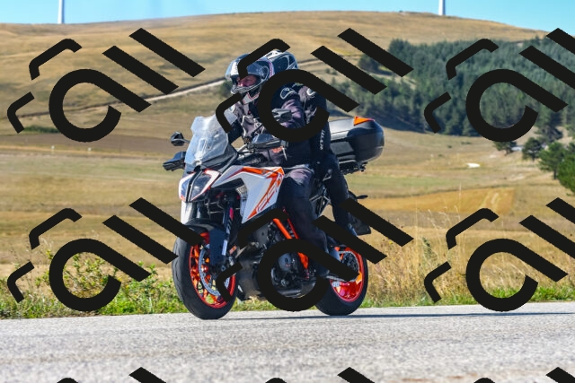 20250831102204_-R028594_r2