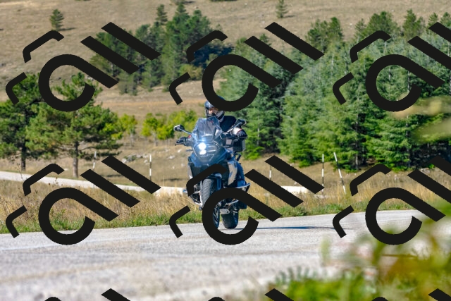 20250831102232_-R028599_r2