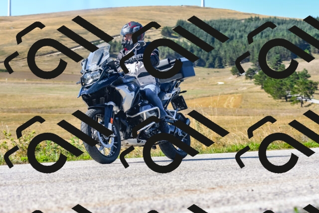 20250831102233_-R028604_r2