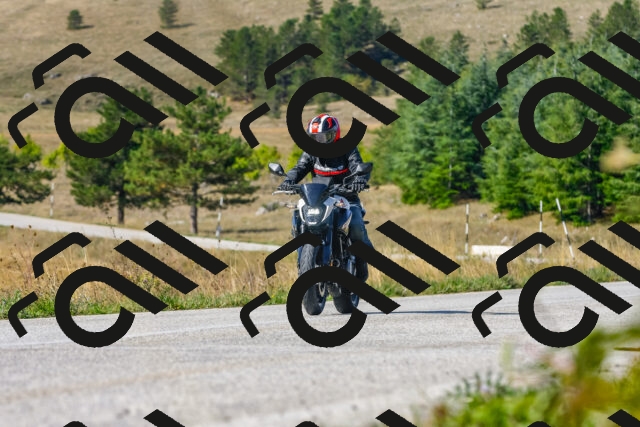 20250831102309_-R028605_r2