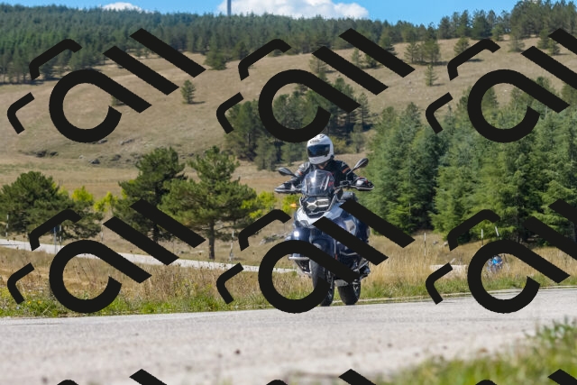 20250831120101_-R029485_r2