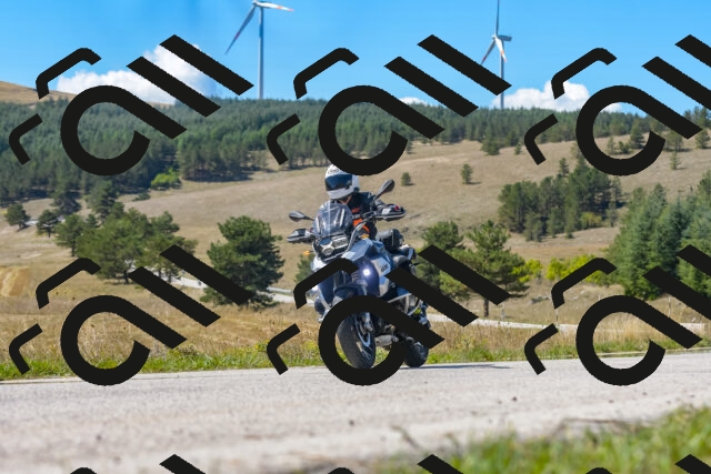 20250831120102_-R029487_r2