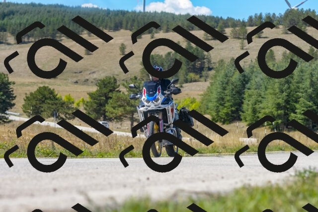 20250831120117_-R029502_r2