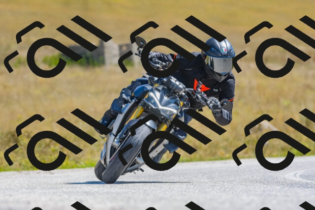 20250831120201_-R029523_r2