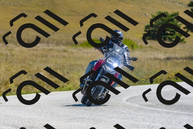 20250831122239_-R029849_r2