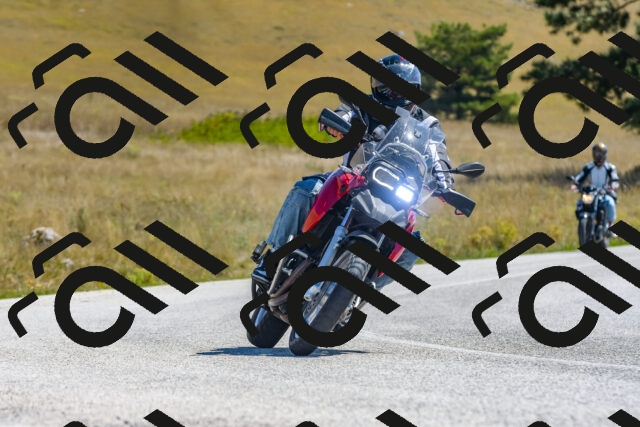 20250831122239_-R029850_r2