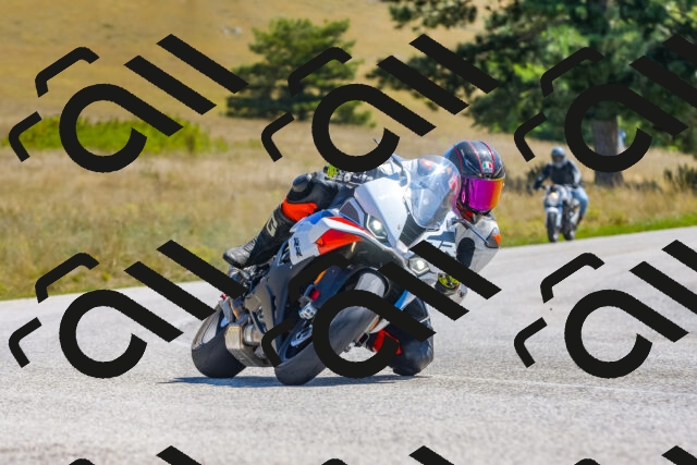 20250831122251_-R029860_r2