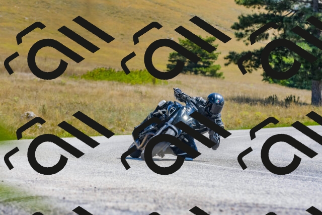 20250831122351_-R029868_r2