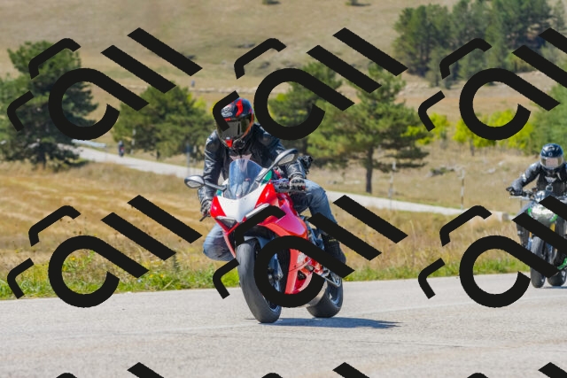 20250831122404_-R029874_r2