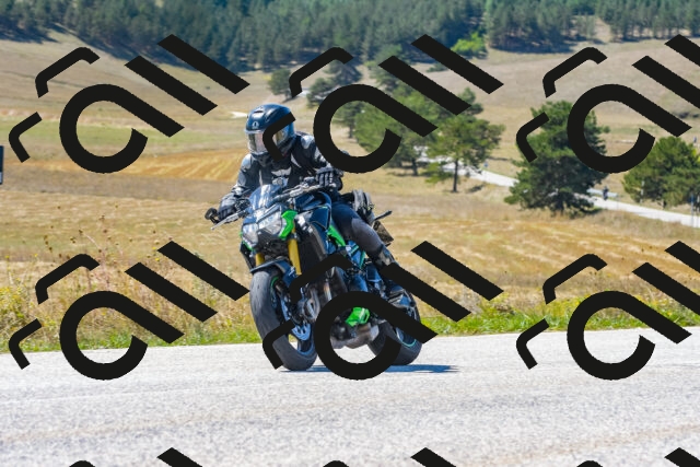 20250831122405_-R029876_r2