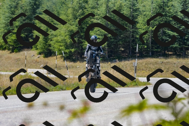 20250831122444_-R029893_r2