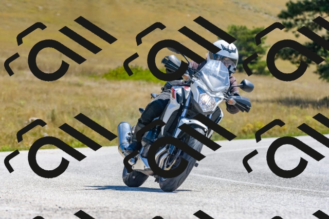 20250831122618_-R029922_r2