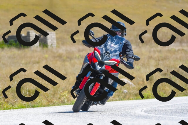 20250831123200_-R029981_r2