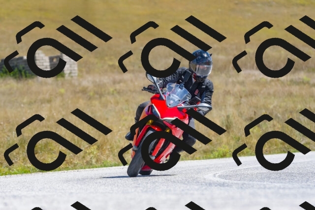 20250831123211_-R029987_r2