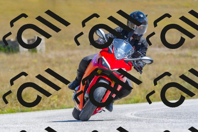 20250831123212_-R029989_r2