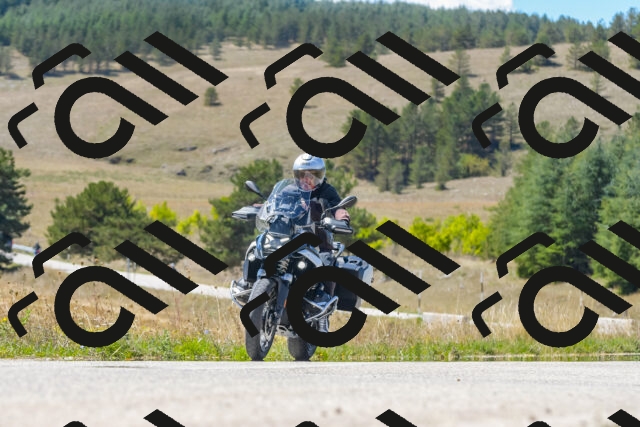 20250831123239_-R029995_r2