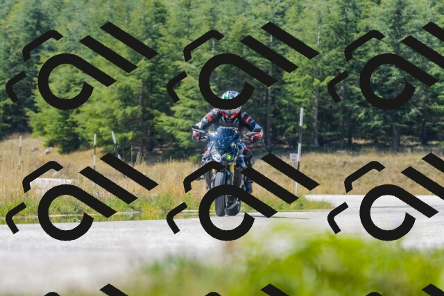 20250831123400_-R020021_r2