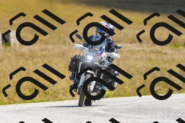 20250831125043_-R020096_r2