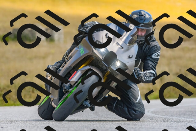 20250831125814_-R020121_r2