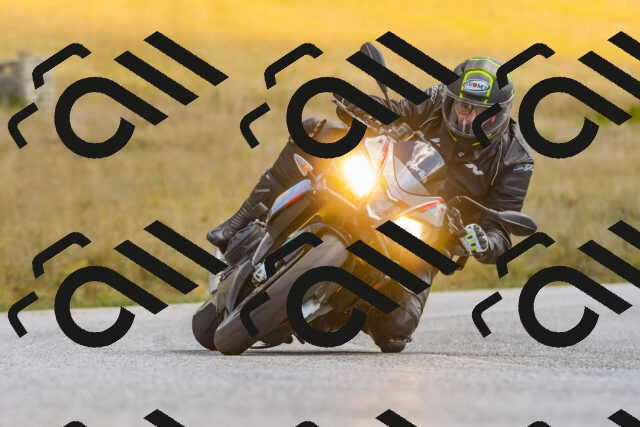 20250831125907_-R020128_r2