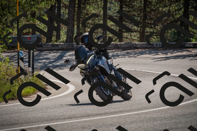 20250904105540-_5000751_am_