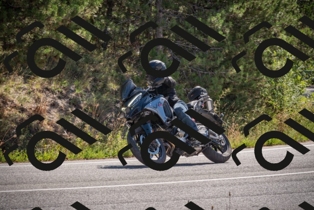 20250904105540-_5000752_am_