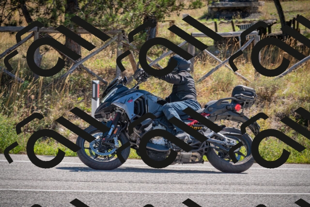 20250904105541-_5000754_am_