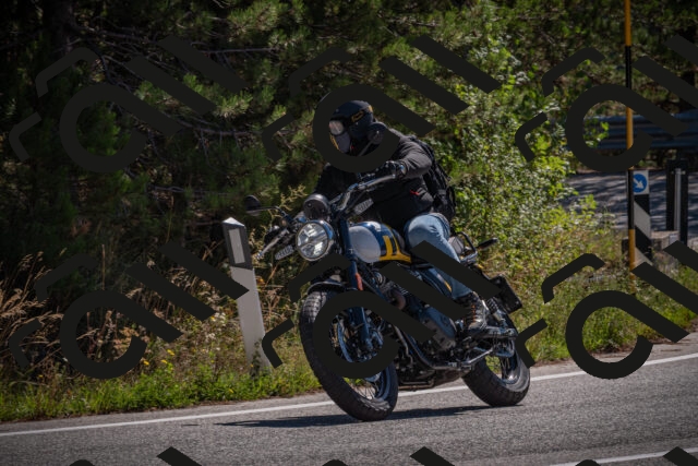 20250904111345-_5000787_am_