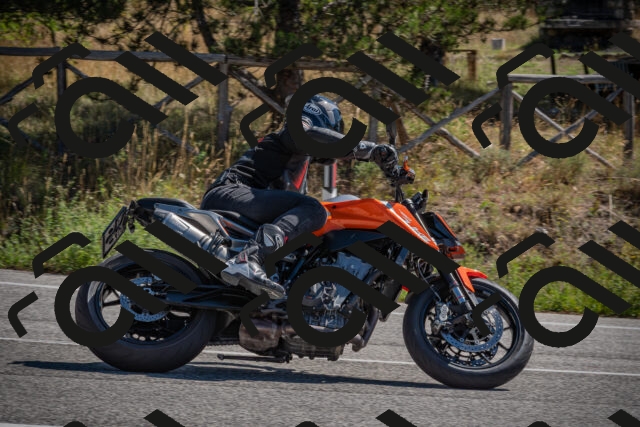 20250904112126-_5000817_am_