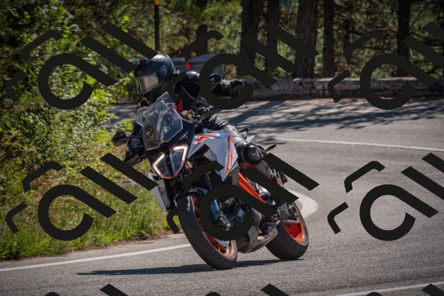 20250904112630-_5000821_am_