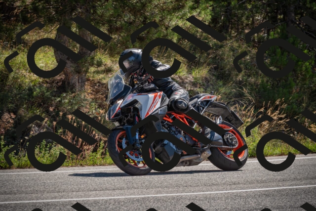 20250904112631-_5000822_am_