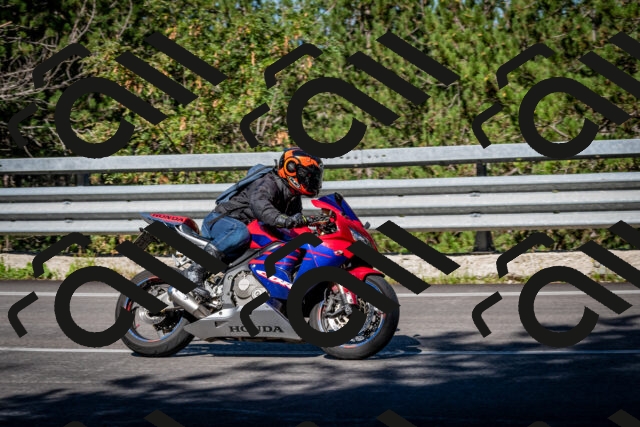 202509041112-DSC_9824_c2