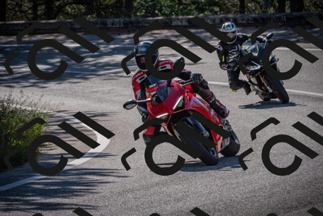 20250906094853-_5000839_am_