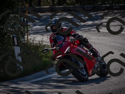 20250906094853-_5000840_am_