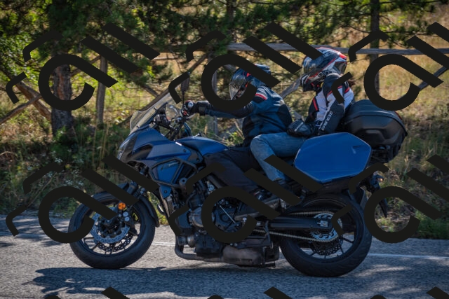 20250906094906-_5000849_am_