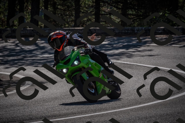 20250906095234-_5000852_am_