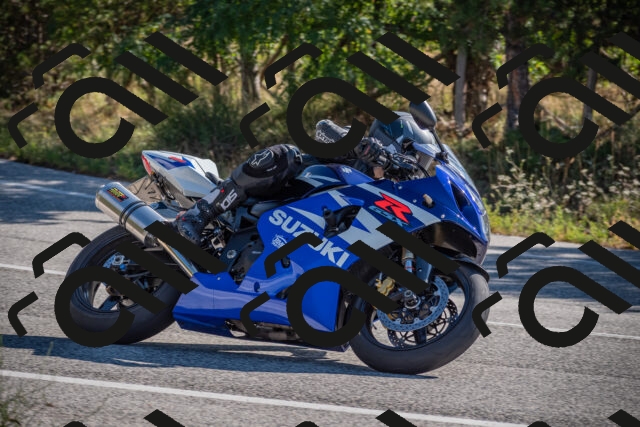 20250906095415-_5000861_am_