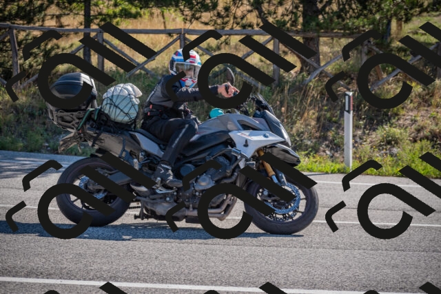 20250906100231-_5000896_am_