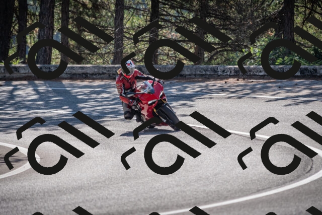 20250906101053-_5000939_am_