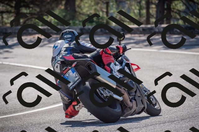 20250906101200-_5000946_am_