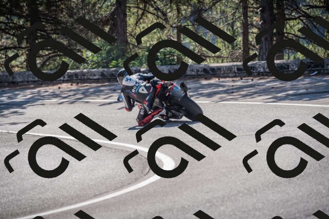 20250906101202-_5000948_am_