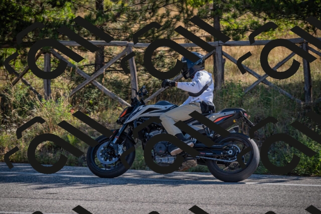 20250906101326-_5000955_am_