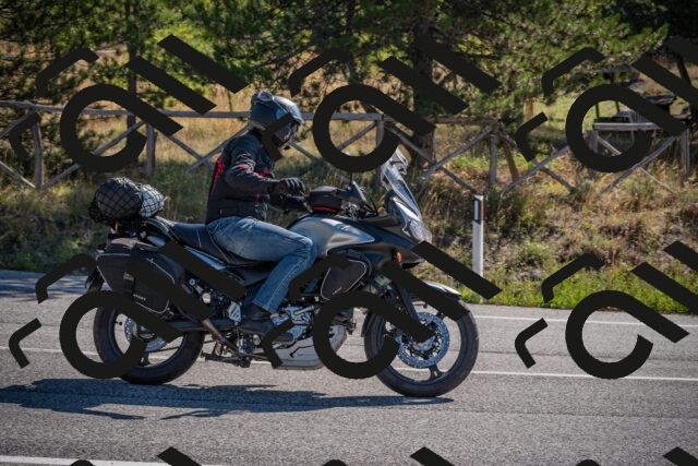 20250906101813-_5000993_am_