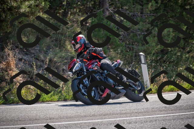 20250906102302-_5001003_am_